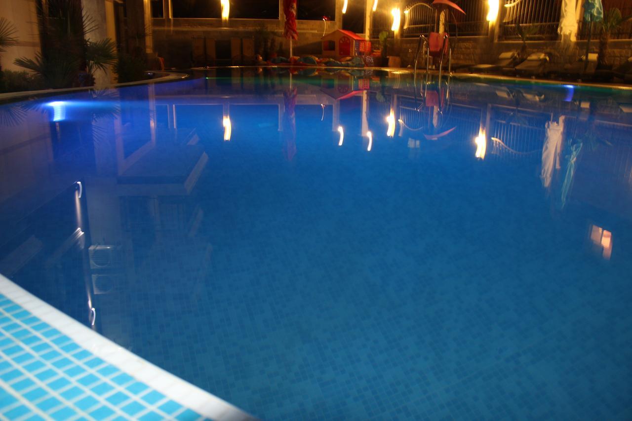 Taai Hotel Sozopol Buitenkant foto