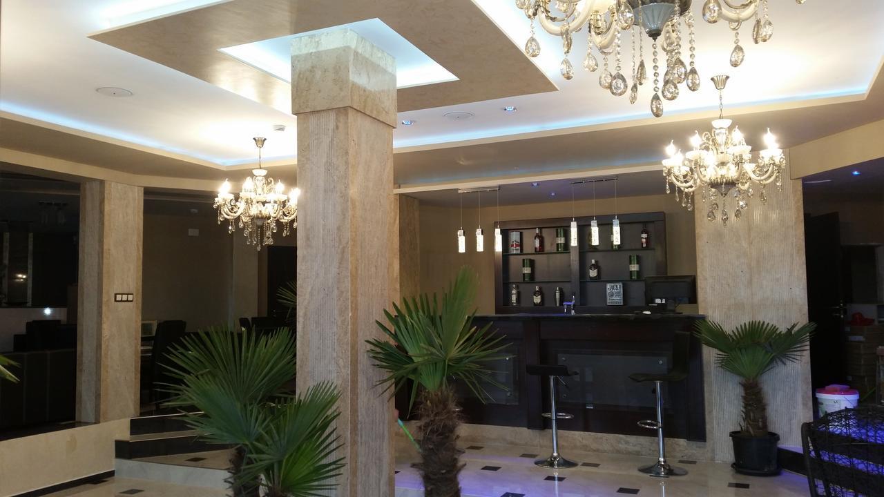 Taai Hotel Sozopol Buitenkant foto